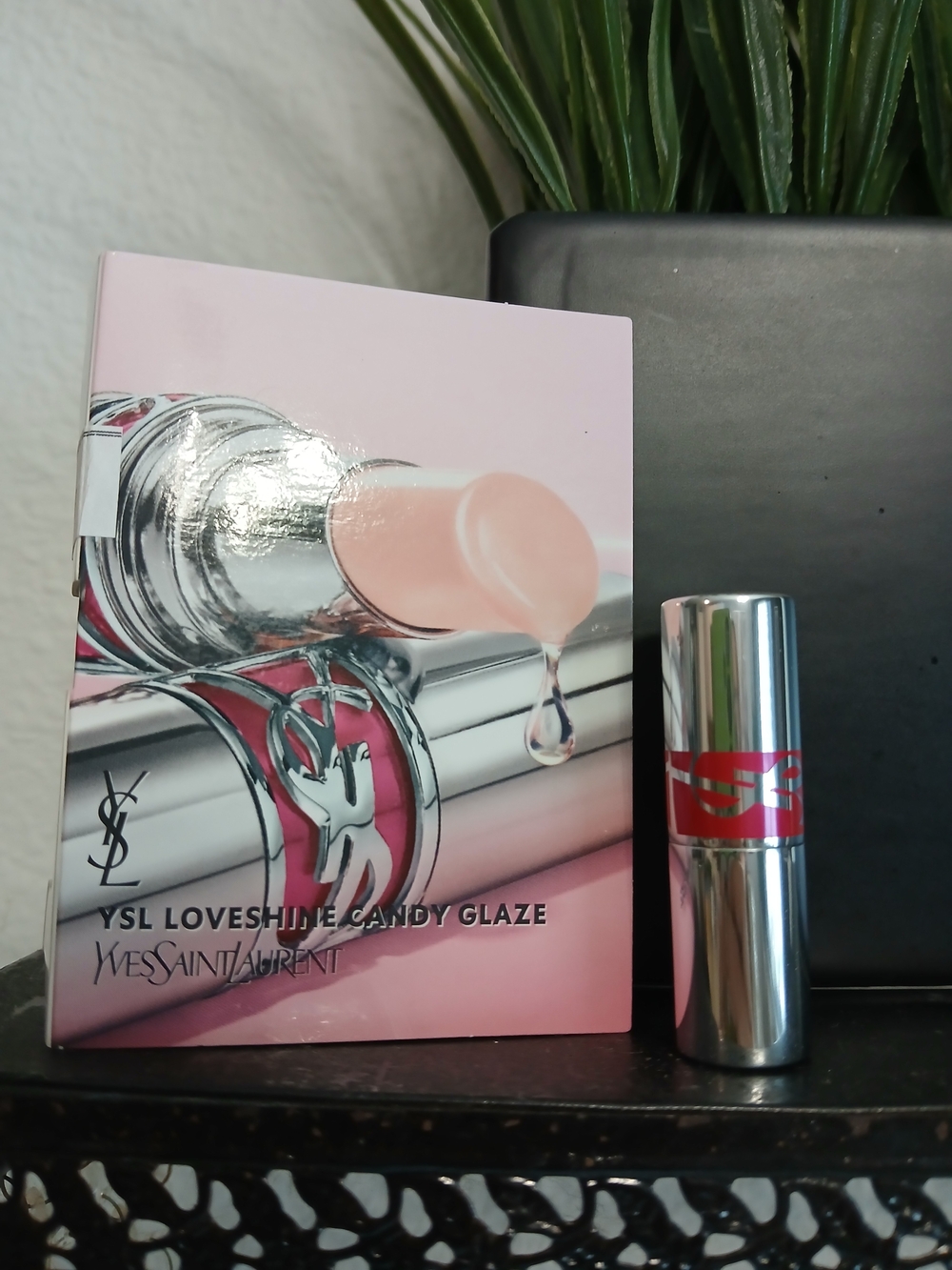 Yves Saint Laurent Loveshine Candy Glaze Lipstick